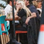 *EXCLUSIVE* Anna Faris and Michael Barrett go out to dinner with friends at Tallula's in Santa Monica