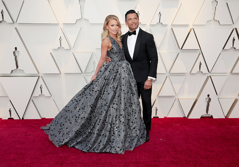 Kelly ripa dress hot sale for oscars 2019