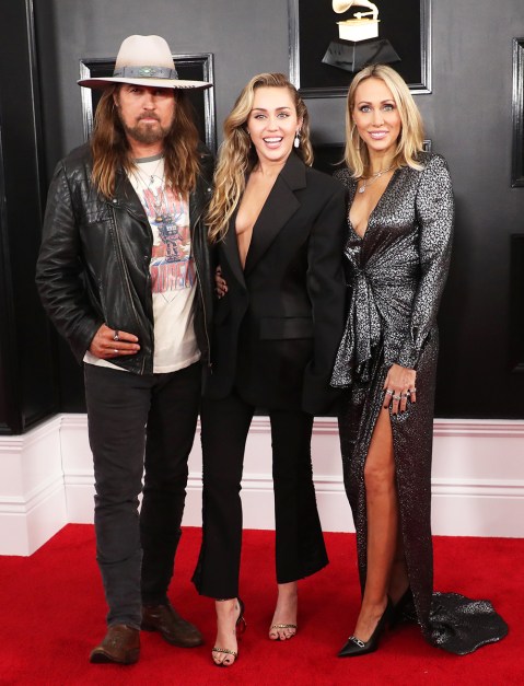 Grammy Awards Arrivals 2019 — See Grammys Red Carpet Pictures ...