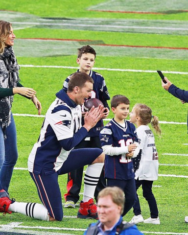 Gisele BŸndchen and her Superstar QB Tom Brady at Super Bowl XLI. Vivian, Benjamin JohnEdward Thomas MoynihanPictured: Gisele BŸndchen,Tom Brady,John Edward Thomas Moynihan,Vivian Brady,Benjamin Brady,Josh McDaniels,Tom BradyfamilyGisele BŸndchenGalynn Patricia BradyVivian BradyBenjamin BradyVivian BRadyGisele BundchenJohn Edward Thomas MoynihanJosh McDanielsVivan BradyNFL Commissioner Roger GoodellRef: SPL396599 080217 NON-EXCLUSIVEPicture by: SplashNews.comSplash News and PicturesUSA: +1 310-525-5808London: +44 (0)20 8126 1009Berlin: +49 175 3764 166photodesk@splashnews.comWorld Rights