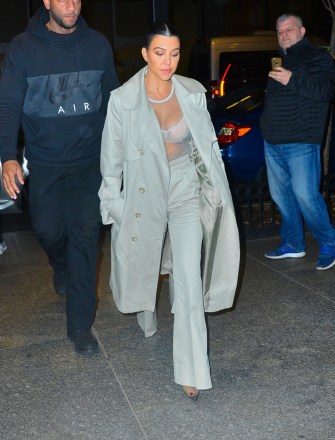 Kourtney Kardashian Vs. Kim's Bra Under Blazer Looks — See Pics – Hollywood  Life