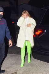 Santa Monica, CA  - *EXCLUSIVE*  - Kylie Jenner and Fai Khadra arrive for dinner with friends in Santa Monica

Pictured: Kylie Jenner

BACKGRID USA 19 NOVEMBER 2020 

USA: +1 310 798 9111 / usasales@backgrid.com

UK: +44 208 344 2007 / uksales@backgrid.com

*UK Clients - Pictures Containing Children
Please Pixelate Face Prior To Publication*