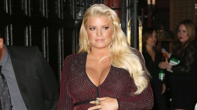 Jessica Simpson Bikini Baby Bump