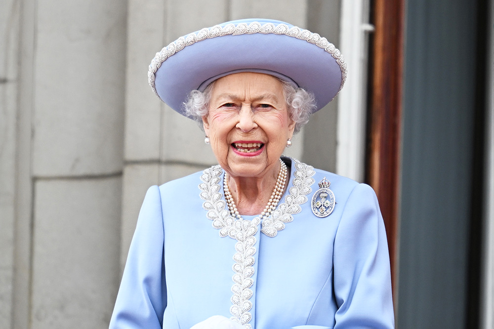 Queen Elizabeth IITrooping The Colour - The Queen's Birthday Parade, London, UK - 02 Jun 2022The Queen, attends celebration marking her official birthday, during which she inspects troops from the Household Division as they march in Whitehall, before watching a fly-past from the balcony at Buckingham Palace. This year's event also marks The Queen's Platinum Jubilee and kicks off an extended bank holiday to celebrate the milestone.