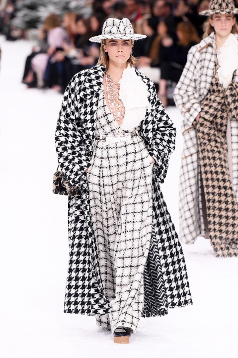 Chanel At Paris Fashion Week: Photos Of Last Karl Lagerfeld Collection ...