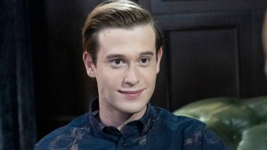 HOLLYWOOD MEDIUM WITH TYLER HENRY -- Episode 407 -- Pictured: Tyler Henry -- (Photo by: Isabella Vosmikova/E!)