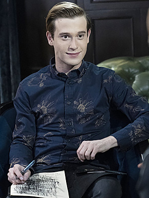 HOLLYWOOD MEDIUM WITH TYLER HENRY -- Episode 407 -- Pictured: Tyler Henry -- (Photo by: Isabella Vosmikova/E!)