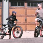 *EXCLUSIVE* Renee Zellweger and Ant Anstead go for a bike ride in Laguna Beach