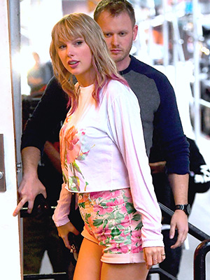 Stars In Tie Dye — See Photos – Hollywood Life