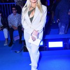Blazers a celebrity-approved summer fashion trend - VnExpress