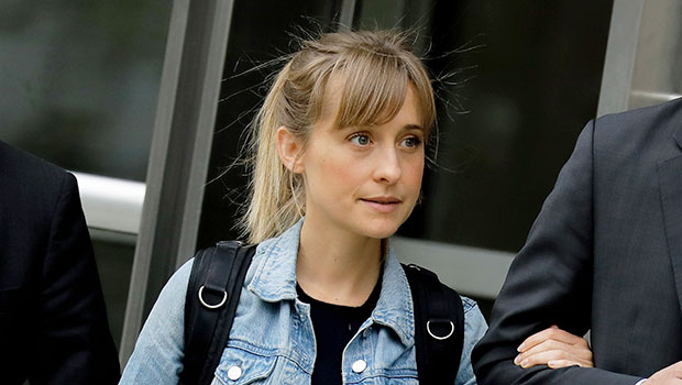 Nxivm Trial Allison Mack Promised Her Future Children To Cult Leader Hollywood Life