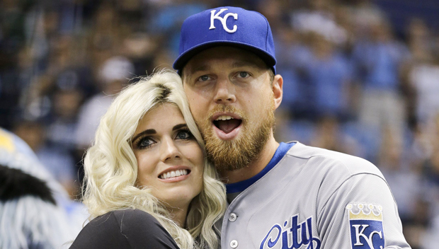 Ben Zobrist Files Legal Separation From Julianna His Wife Of 14 Yrs Hollywood Life