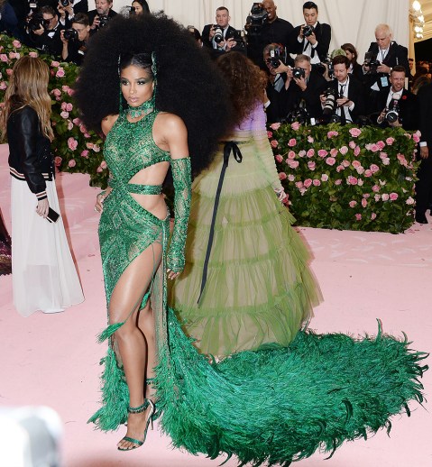 Met Gala Arrivals 2019: Photos Of Stars On Red Carpet – Hollywood Life