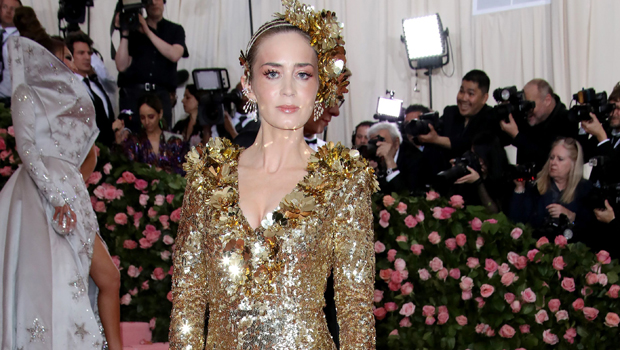 met gala 2019 gold dress