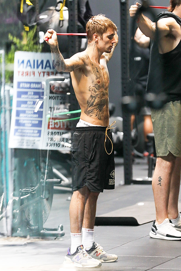 Justin Bieber in the gym 
