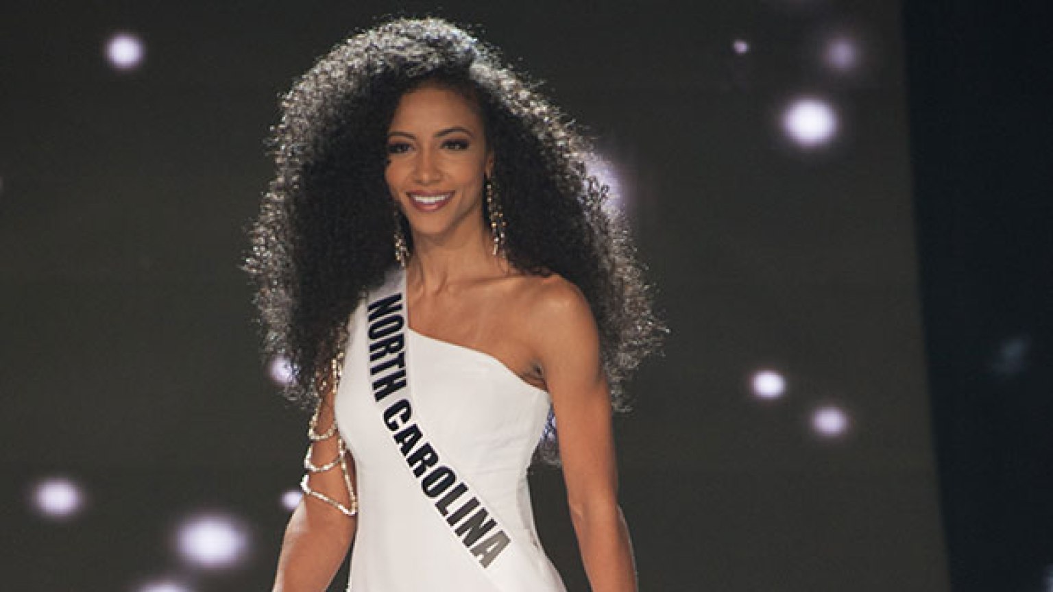 Who Is Cheslie Kryst? — 5 Things To Know About Miss USA 2019 ...