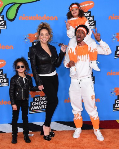 Nick Cannon, Mariah Carey, Moroccan, Monroe. Mariah Carey, center left, Nick Cannon, center right, and from left, their children Monroe and Moroccan arrive at the Kids' Choice Awards at The Forum, in Inglewood, Calif
2018 Kids' Choice Awards - Arrivals, Inglewood, USA - 24 Mar 2018