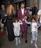 Mariah Carey se reúne con su Ex esposo Nick Cannon y sus hijos gemelos para cenar en Mr. Restaurante Chow seguido de yogur helado en 'Pinkberry' en Beverly Hills, CA