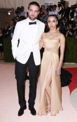 Robert Pattinson and FKA Twigs
The Metropolitan Museum of Art's COSTUME INSTITUTE Benefit Celebrating the Opening of Manus x Machina: Fashion in an Age of Technology, Arrivals, The Metropolitan Museum of Art, NYC, New York, America - 02 May 2016
ROBERT PATTINSON WEARING DIOR HOMME