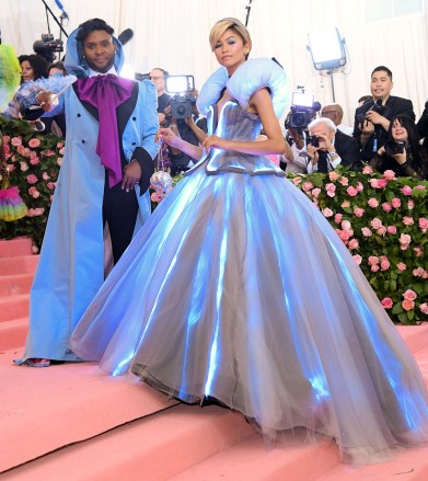 Lindsay Lohan Disses Zendaya’s Cinderella Met Gala Dress: See Comment ...