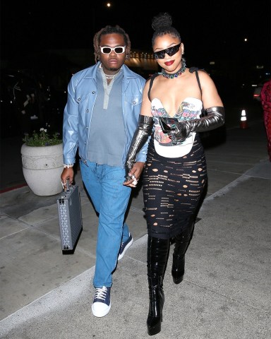 West Hollywood, CA  - *EXCLUSIVE*  - Gunna and Chloe Bailey look very much like a couple while out shopping at H.Lorenzo Men on Sunset Plaza in Hollywood.

Pictured: Gunna and Chloe Bailey

BACKGRID USA 10 FEBRUARY 2022 

BYLINE MUST READ: BACKGRID

USA: +1 310 798 9111 / usasales@backgrid.com

UK: +44 208 344 2007 / uksales@backgrid.com

*UK Clients - Pictures Containing Children
Please Pixelate Face Prior To Publication*