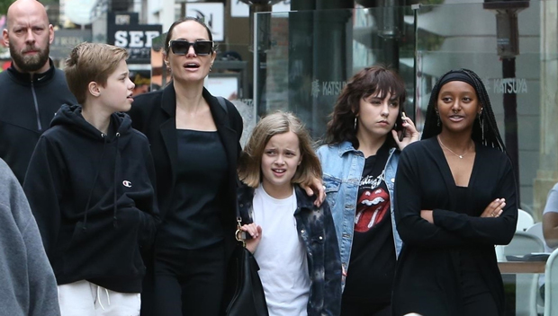 Angelina Jolie's Daughter Vivienne Is Taller Than Big Sister Zahara –  Hollywood Life