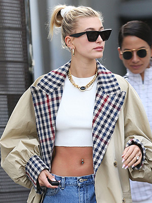 Hailey Baldwin Wearing Crop Tops: Photos – Hollywood Life