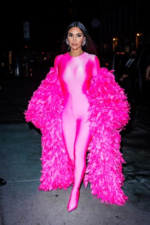 Kim Kardashian stuns in a hot pink feathered catsuit as she celebrates her first hosting gig on SNL at Zero Bond.

Pictured: Kim Kardashian
Ref: SPL5264884 101021 NON-EXCLUSIVE
Picture by: @TheHapaBlonde / SplashNews.com

Splash News and Pictures
USA: +1 310-525-5808
London: +44 (0)20 8126 1009
Berlin: +49 175 3764 166
photodesk@splashnews.com

World Rights