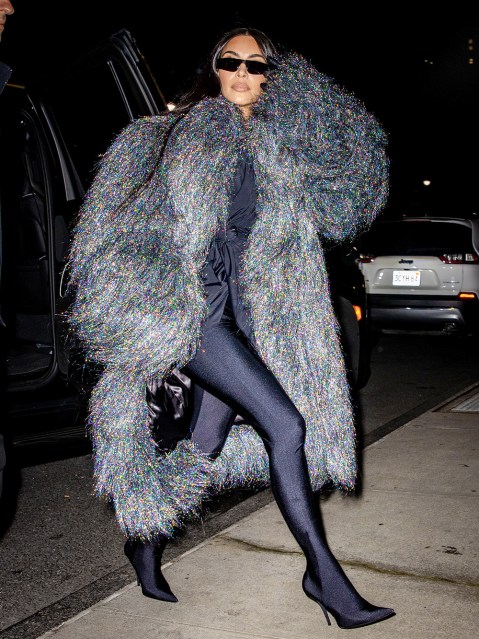 Kim Kardashian Wearing Kanye West’s Yeezy Line: Photos – Hollywood Life