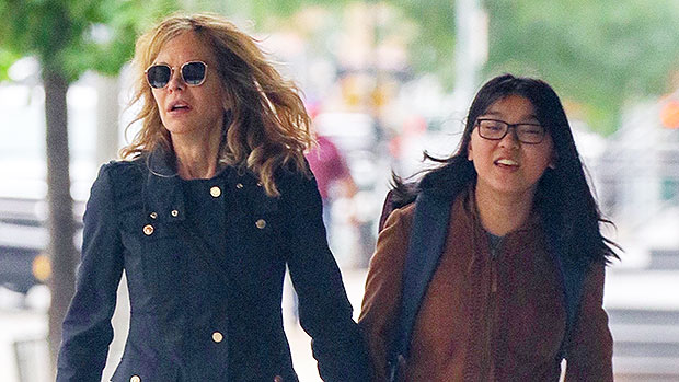 Meg Ryan And Daughter Daisy True 15 Go For A Walk In New