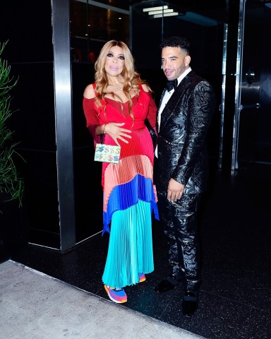 New York, NY  - Wendy Williams and Jason Lee attend the Met Gala Afterparty at The Standard Hotel in New York, NY.Pictured: Wendy Williams, Jason LeeBACKGRID USA 2 MAY 2022 BYLINE MUST READ: North Woods / BACKGRIDUSA: +1 310 798 9111 / usasales@backgrid.comUK: +44 208 344 2007 / uksales@backgrid.com*UK Clients - Pictures Containing ChildrenPlease Pixelate Face Prior To Publication*