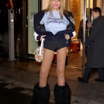 New York City, NY  - *EXCLUSIVE* Wendy Williams shows off her Bergdorf Goodman tee as she leaves her apartment and heads to a gym in New York City.

Pictured: Wendy Williams

BACKGRID USA 22 FEBRUARY 2023 

BYLINE MUST READ: T.JACKSON / BACKGRID

USA: +1 310 798 9111 / usasales@backgrid.com

UK: +44 208 344 2007 / uksales@backgrid.com

*UK Clients - Pictures Containing Children
Please Pixelate Face Prior To Publication*