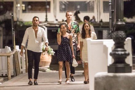 ** RIGHTS: ONLY UNITED STATES, BRAZIL, CANADA ** Positano, ITALY  - *EXCLUSIVE*  - Newly Weds,  Zoe Kravitz and Karl Glusman enjoy a meal with friends while on holiday in Positano, Italy.Pictured: Zoë Kravitz, Karl GlusmanBACKGRID USA 7 JULY 2019 BYLINE MUST READ: Cobra Team / BACKGRIDUSA: +1 310 798 9111 / usasales@backgrid.comUK: +44 208 344 2007 / uksales@backgrid.com*UK Clients - Pictures Containing ChildrenPlease Pixelate Face Prior To Publication*