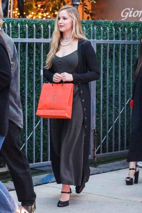 Santa Monica, CA  - *EXCLUSIVE*  - Actress Jennifer Lawrence is looking amazing in a dark dress and golden locks as she arrives at Giorgio Baldi in Santa Monica with husband Cooke Maroney. The two parents arrive at the celeb hotspot without their baby.Pictured: Jennifer LawrenceBACKGRID USA 5 MAY 2022 BYLINE MUST READ: BACKGRIDUSA: +1 310 798 9111 / usasales@backgrid.comUK: +44 208 344 2007 / uksales@backgrid.com*UK Clients - Pictures Containing ChildrenPlease Pixelate Face Prior To Publication*
