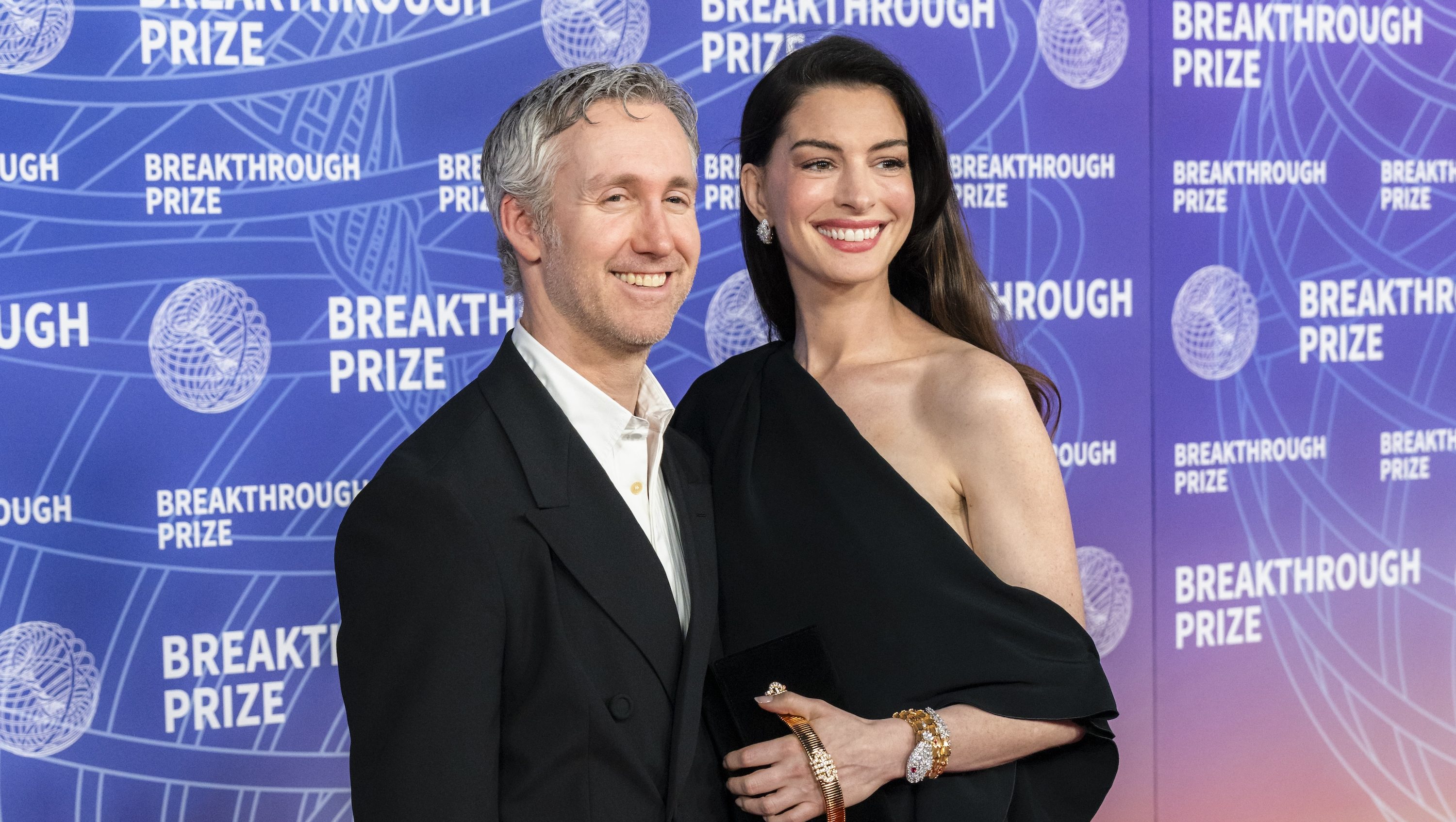 Anne Hathaway & Husband Adam Shulman Through the Years: Photos of the Couple Anne Hathaway & Husband Adam Shulman Through the Years: Photos of the Couple