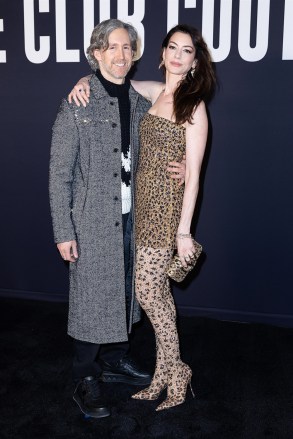Paris, FRANCE  - Celebrities attend the Valentino Haute Couture Spring Summer 2023 show as part of Paris Fashion Week in Paris, France.Pictured: Adam Shulman, Anne HathawayBACKGRID USA 25 JANUARY 2023 BYLINE MUST READ: Best Image / BACKGRIDUSA: +1 310 798 9111 / usasales@backgrid.comUK: +44 208 344 2007 / uksales@backgrid.com*UK Clients - Pictures Containing ChildrenPlease Pixelate Face Prior To Publication*