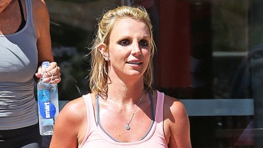 britney-spears-looks-fit-and-happy-ftr