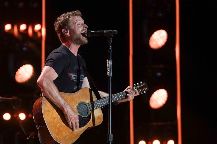 CMA FEST - "CMA Fest," the Music Event of Summer, brings the hottest music acts together on one stage for three full hours of epic collaborations and must-see performances, SUNDAY, AUG. 4 (8:00-11:00 p.m. EDT), on ABC. (ABC/Mark Levine)
DIERKS BENTLEY