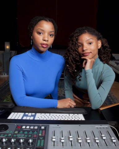 Halle Bailey, left, and Chloe Bailey of "Chloe x Halle" pose for a portrait at RMC Studio in Los Angeles
People Chloe x Halle, Los Angeles, USA - 22 Dec 2017