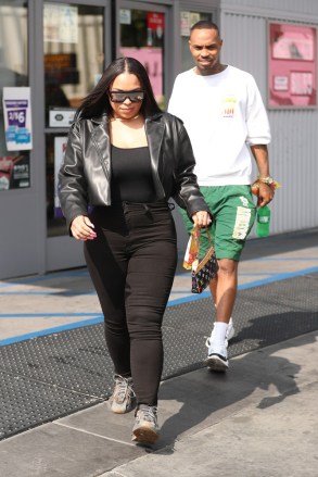 West Hollywood, CA  - Instagram star, Heather Sanders and her husband T-Rell fuel up at the gas station! The happy couple didn't forget the snacks!Pictured: Heather Sanders, T-RellBACKGRID USA 31 MAY 2019 BYLINE MUST READ: THEHOLLYWOODFIX.COM / BACKGRIDUSA: +1 310 798 9111 / usasales@backgrid.comUK: +44 208 344 2007 / uksales@backgrid.com*UK Clients - Pictures Containing ChildrenPlease Pixelate Face Prior To Publication*