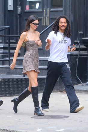 Model and socialite Kendall Jenner and Luka Sabbat shop at 'What Goes Around Comes Around.'Pictured: Kendall Jenner,Luka SabbatRef: SPL5099055 200619 NON-EXCLUSIVEPicture by: SplashNews.comSplash News and PicturesLos Angeles: 310-821-2666New York: 212-619-2666London: 0207 644 7656Milan: 02 4399 8577photodesk@splashnews.comWorld Rights