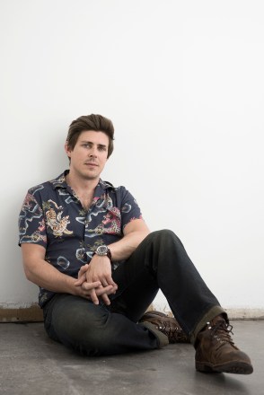 Chris Lowell takes portraits and discusses Netflix series