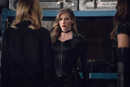 Arrow -- "Lost Canary" -- Image Number: AR718B_0225r.jpg -- Pictured: Katie Cassidy as Laurel Lance/Black Siren (center) -- Photo: Dean Buscher/The CW -- ÃÂ© 2019 The CW Network, LLC. All Rights Reserved.