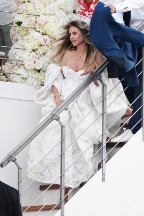 Heidi Klum and Tom Kaulitz are seen getting married on a yacht on august 03, 2109 in Capri, ItalyPictured: Heidi Klum and Tom KaulitzRef: SPL5107401 030819 NON-EXCLUSIVEPicture by: SplashNews.comSplash News and PicturesLos Angeles: 310-821-2666New York: 212-619-2666London: 0207 644 7656Milan: +39 02 56567623photodesk@splashnews.comWorld Rights, No France Rights, No Italy Rights, No Switzerland Rights
