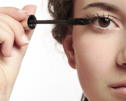 MINIMUM USAGE FEE £35.  Please call Rex Features on 020 7278 7294 with any queries
Mandatory Credit: Photo by Juice/Shutterstock (7539879a)
MODEL RELEASED Close-up of teenage girl applying mascara
VARIOUS