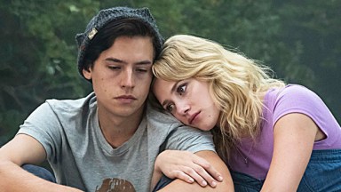 Cole Sprouse Lili Reinhart