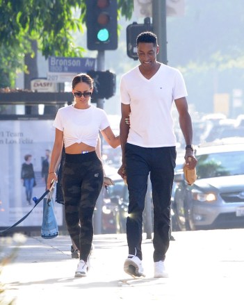 EXCLUSIVE: Ex basketball player Scottie Pippen spotted leaving The oaks Gourmet Market holding 2 bottles of liquor with a mystery woman before heading back to her apartment in Hollywood. 30 Jul 2019 Pictured: Scottie Pippen; Mystery Woman. Photo credit: MEGA TheMegaAgency.com +1 888 505 6342 (Mega Agency TagID: MEGA476159_010.jpg) [Photo via Mega Agency]