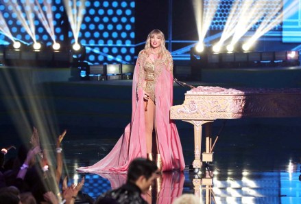 Taylor Swift
47th Annual American Music Awards, Show, Microsoft Theater, Los Angeles, USA - 24 Nov 2019