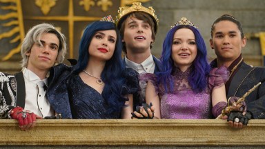 ‘Descendants 3’ Review: The Best Moments — Cameron Boyce & More ...