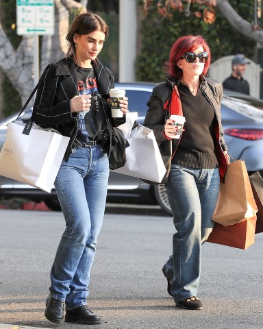 Los Angeles, CA  - *EXCLUSIVE*  - Sharon Osbourne and daughter Aimee pictured matching black jacket and jeans as the duo enjoy some shopping on trendy Melrose Pl.Pictured: Sharon Osbourne, Aimee OsbourneBACKGRID USA 29 DECEMBER 2022 BYLINE MUST READ: GAMR / BACKGRIDUSA: +1 310 798 9111 / usasales@backgrid.comUK: +44 208 344 2007 / uksales@backgrid.com*UK Clients - Pictures Containing ChildrenPlease Pixelate Face Prior To Publication*